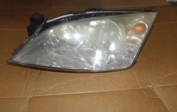 Ford Mondeo Mk III Headlight/headlamp