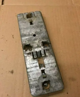 Volkswagen Golf I Tail light bulb cover holder