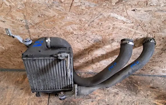 Citroen C4 II Picasso Intercooler radiator 9675627980