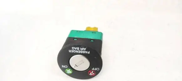 Hyundai Santa Fe Airbag deployment crash/impact sensor