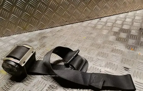 Mini One - Cooper R50 - 53 Front seatbelt 1505913