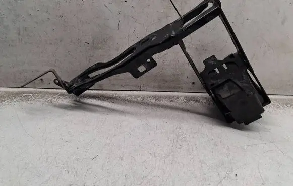 BMW 3 F30 F35 F31 Headlight/headlamp mounting bracket 17023811 KA9885 KA98854060309
