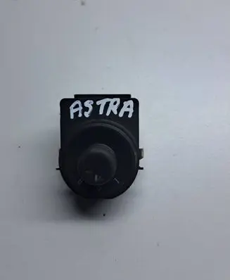 Opel Astra J Wing mirror switch 13271827 211723 526942