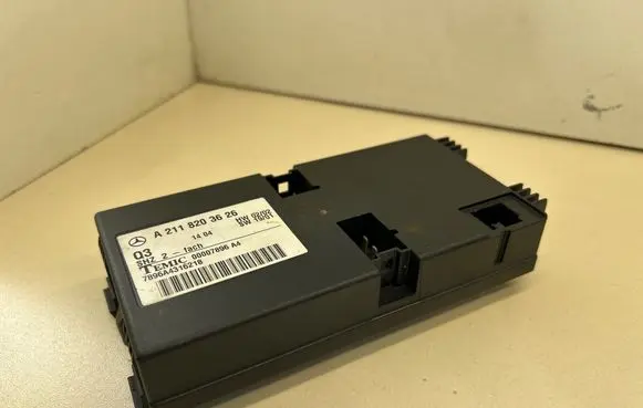 Mercedes-Benz E W211 Seat control module A2118203626 00007896A4 7896A4316218
