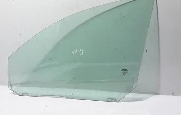 Volvo V70 Front door window glass four-door 8693973