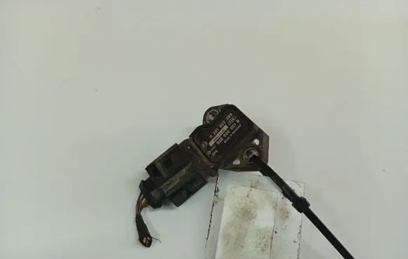 Volkswagen Jetta V Air pressure sensor 0281002399