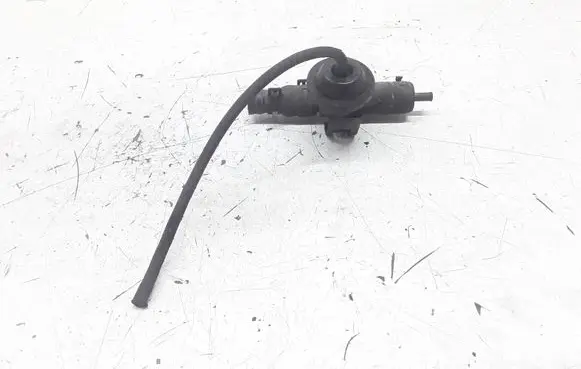 Volkswagen PASSAT B5.5 Coolant heater control valve 4A0819809