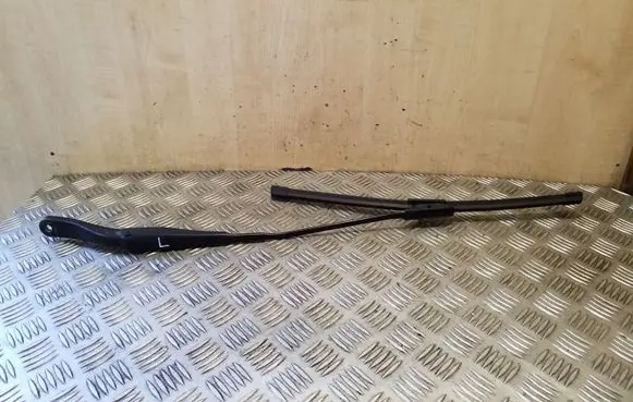 Dacia Sandero Front wiper blade arm 288811923R