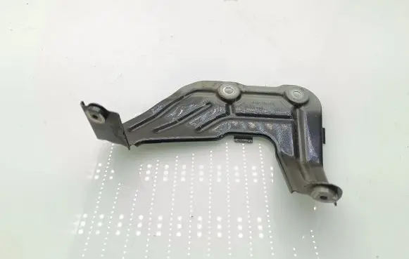 BMW X4 G02 Fender mounting bracket 7424678 118B