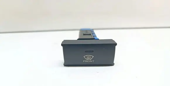 Hyundai Santa Fe Windscreen/window heater switch 202002962