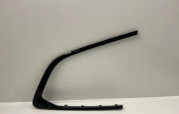 BMW X1 U11 Rear side glass trim 9451566
