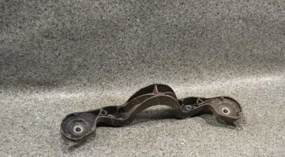 BMW 3 E46 Rear differential/diff mount bracket 