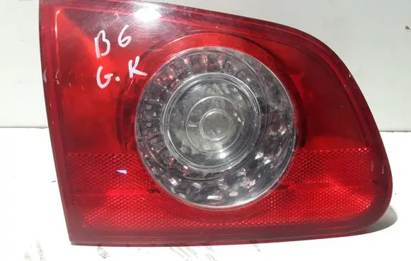 Volkswagen PASSAT B6 Tailgate rear/tail lights