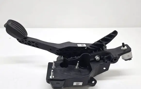 Opel Corsa F Brake pedal 9824311680