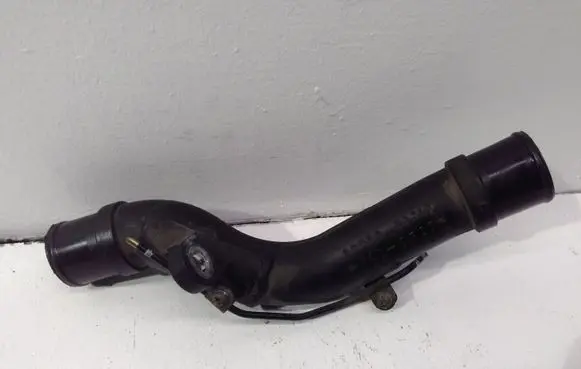Toyota Corolla E120 E130 Intercooler hose/pipe 1703033010