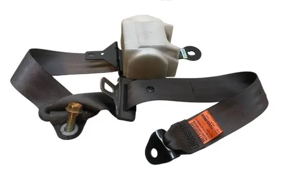 Rear seatbelt