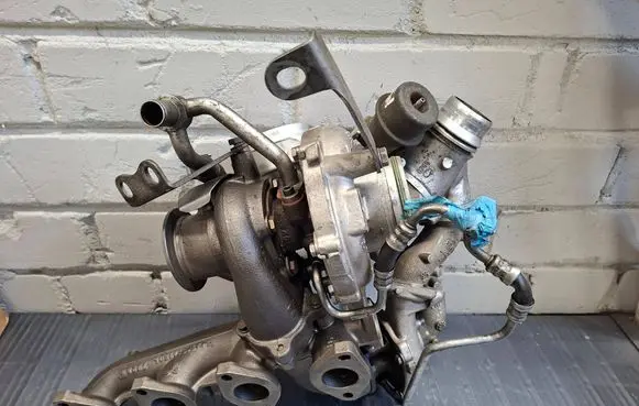 BMW 1 E82 E88 Turbo 7800607
