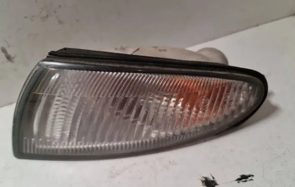 Mazda Xedos 6 Front indicator light 015000 1602