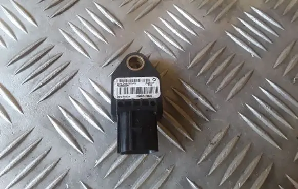 Dodge Caliber Airbag deployment crash/impact sensor P04896065AA 39754C
