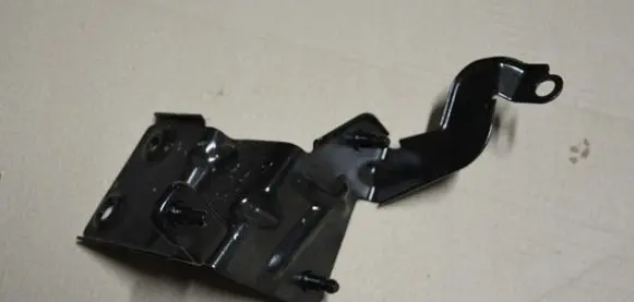 Audi Q2 - ABS pump bracket 5Q1614235E