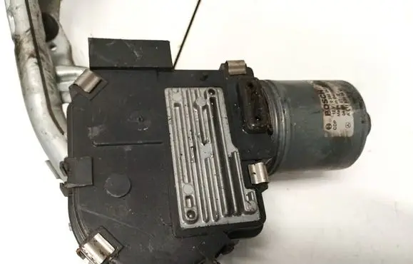 Mercedes-Benz E W211 Wiper motor A2118200442 039024180