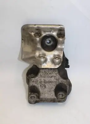 BMW 3 F30 F35 F31 Engine mounting bracket 6788607