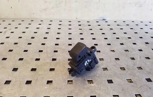 Nissan X-Trail T31 Electric window control switch 25411JG000