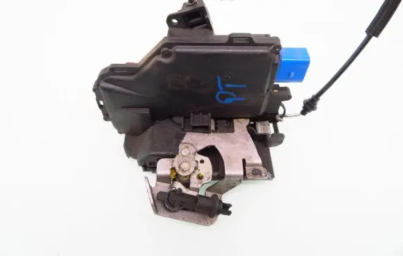 Audi A8 S8 D3 4E Rear door lock
