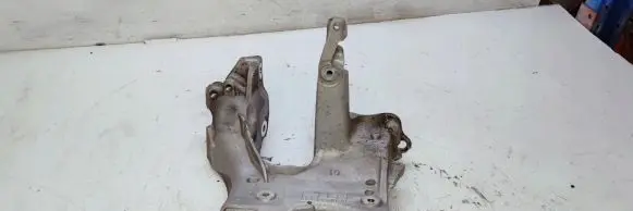 Audi A6 S6 C8 4K Engine mounting bracket 80A399296S