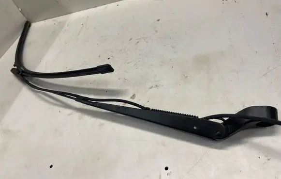 Mercedes-Benz Vito Viano W639 Windshield/front glass wiper blade 