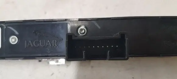 Jaguar XF X250 Hazard light switch 8X2311B650AB 03035500 976800