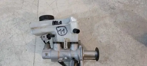Volkswagen PASSAT B6 Master brake cylinder 1K0945459A