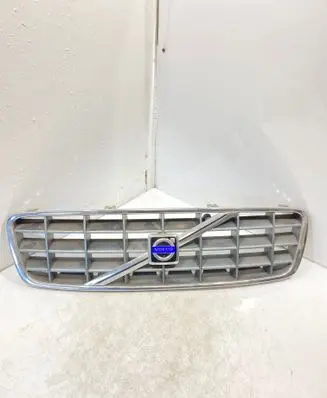 Volvo XC70 Front bumper upper radiator grill 9190986 9190985