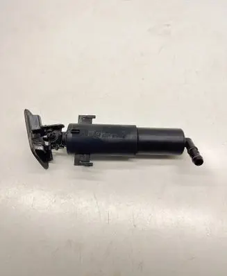 BMW X5 E70 Headlight washer spray nozzle 7173852