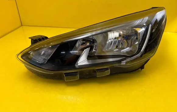Ford Focus ST Headlight/headlamp JX7B13W030CE
