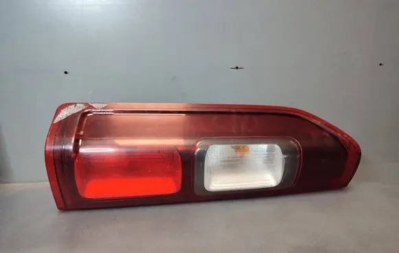 Renault Trafic III (X82) Rear/tail lights 265556737R