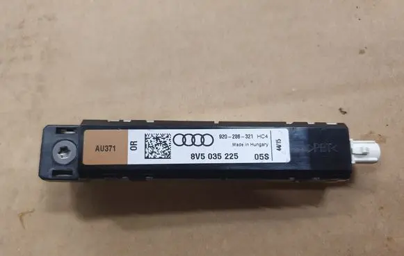 Audi A3 S3 8V Radio antenna 8V5035225