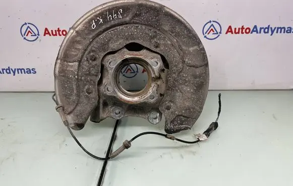 BMW 7 G11 G12 Rear wheel hub spindle/knuckle 6865661 33306865661