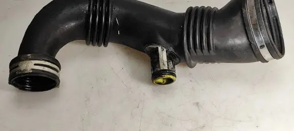 Peugeot 308 Intercooler hose/pipe 9687883680