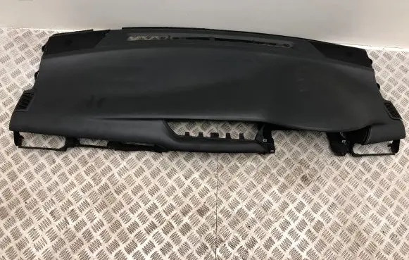 Toyota Avensis T270 Dashboard