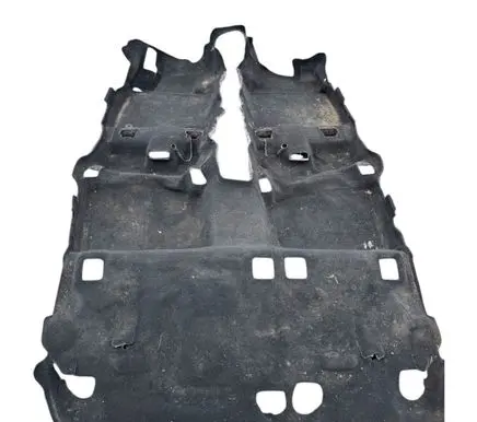 Ford Escape IV Interior carpet 