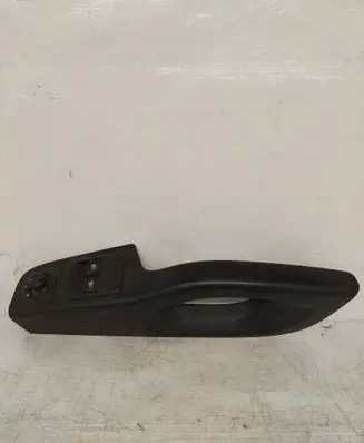 Renault Trafic III (X82) Front door window switch trim 93868886