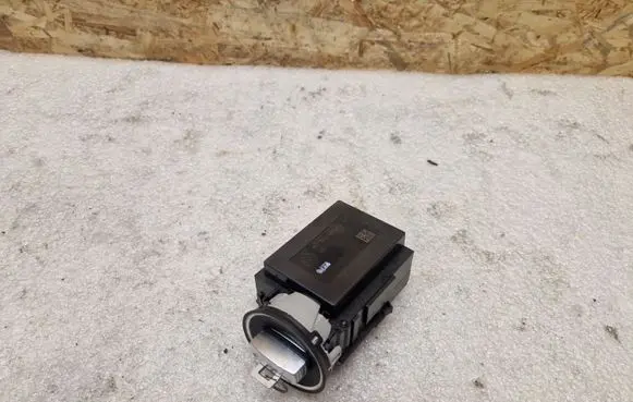 Volkswagen PASSAT B7 Ignition lock 3C0905843AD