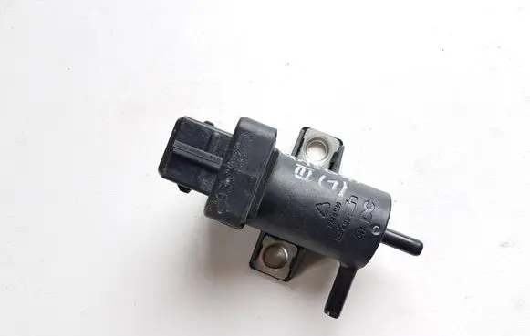 Nissan Qashqai J12 Turbo solenoid valve 8200762162