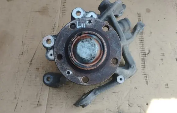 Peugeot 508 Rear wheel hub spindle/knuckle 