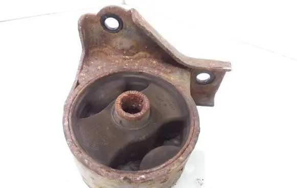 Hyundai Tucson JM Engine mount bracket 219112E600