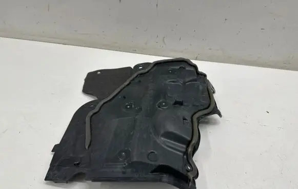 Mercedes-Benz C W206 Other engine bay part A2066202902