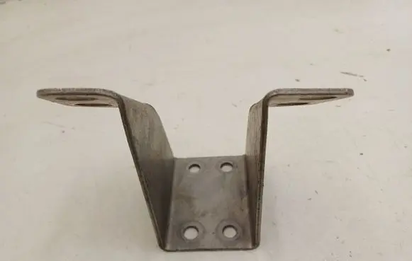 Volvo XC90 Muffler mount bracket/holder 31439520