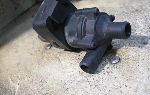 Mercedes-Benz ML W163 Electric auxiliary coolant/water pump A1635010081 27CDI
