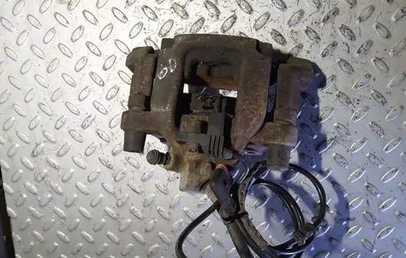 Mercedes-Benz GLK (X204) Rear brake caliper A2044231281 2044231281
